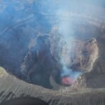 Blick auf die brodelnde Lava