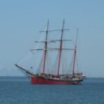 ein schönes Schiff als Nachbarlieger