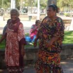 Frauen in La Robe Misson