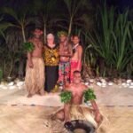 Gruppenbild mit Dame