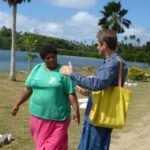 Liku zeigt uns das Dorf