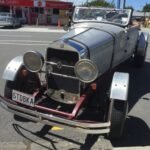 manche Besucher kommen mit originellen Autos