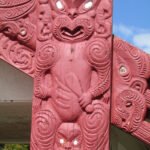 Maori-Schnitzerei