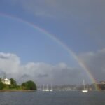 Regenbogen über Okiato