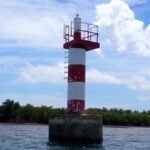 Rot-weißes Seezeichen - fast wie in der Nordsee