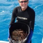 und kommt zurück mit fetter Beute